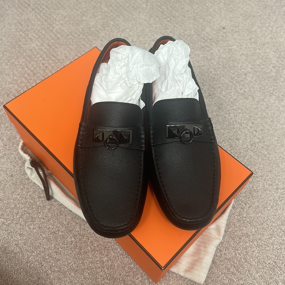 Hermes Men’s Irving loafers- brand new